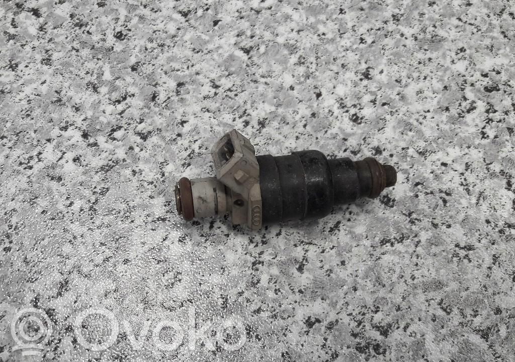 Audi A4 S4 B5 8D Inyector de combustible 