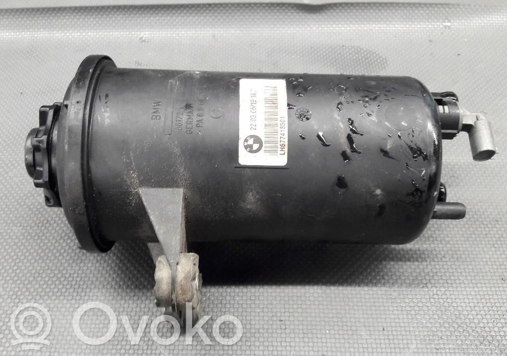 BMW 5 E60 E61 Ohjaustehostimen nestesäiliö 