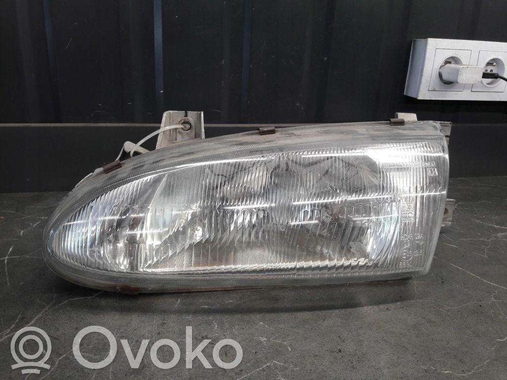 Hyundai Lantra I Phare frontale 