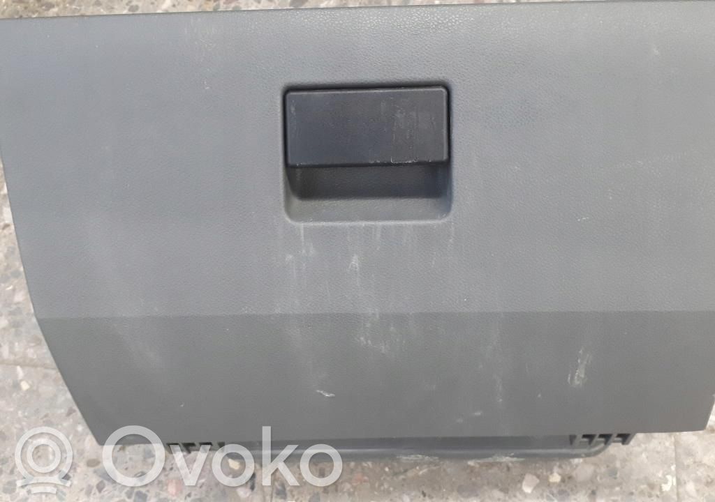 Ford Fiesta Daiktadėžė 