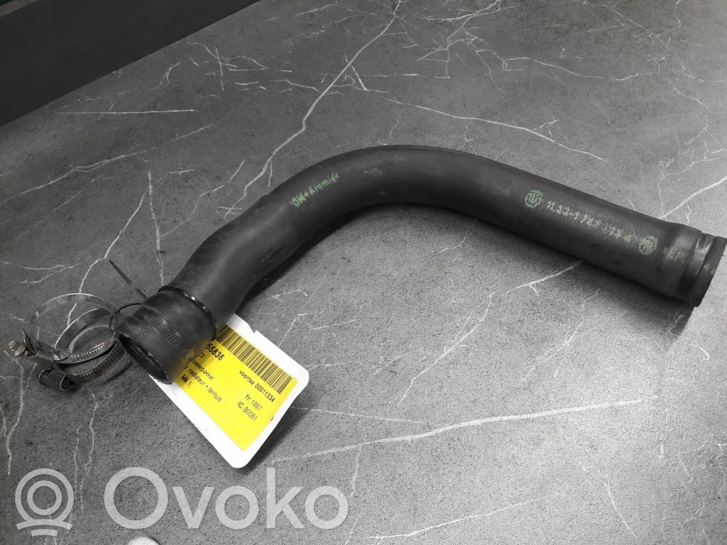 Engine coolant pipe/hose   1743535