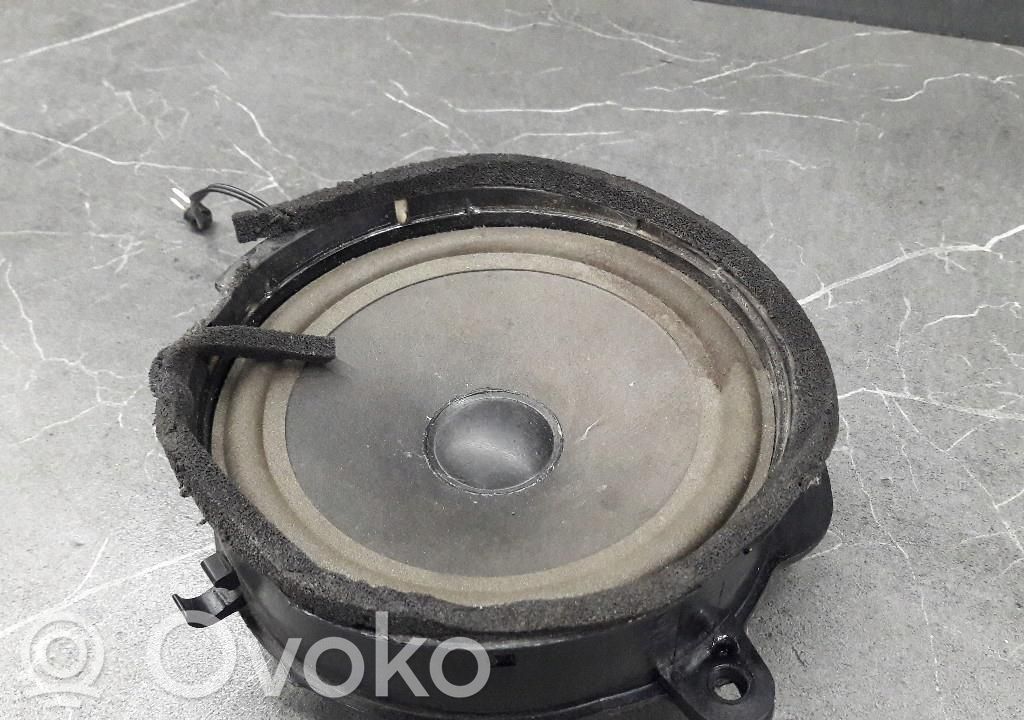 Mercedes-Benz E W210 Front door speaker 
