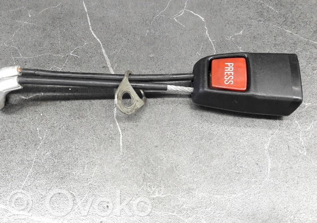 Volvo 740 Hebilla del cinturón de seguridad trasero 