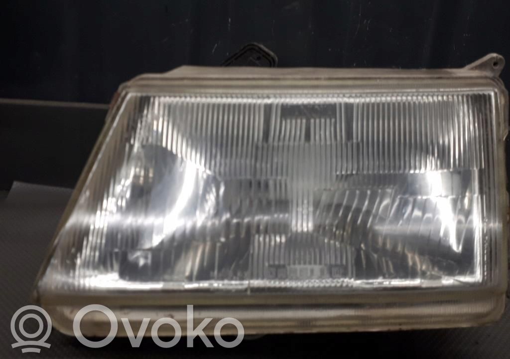 Lancia Y10 Headlight/headlamp 