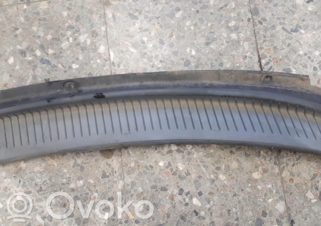 KIA Carnival Pyyhinkoneiston lista 