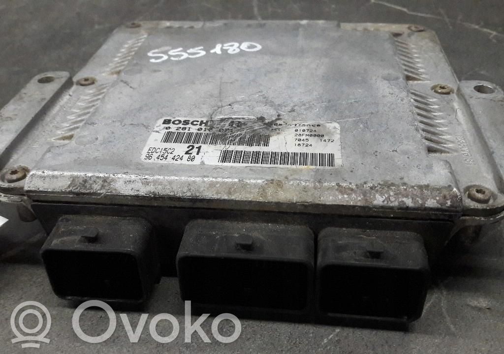 Engine control unit/module ECU   0281010871