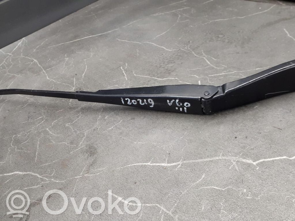 Volvo V60 Ramię wycieraczki szyby przedniej / czołowej 