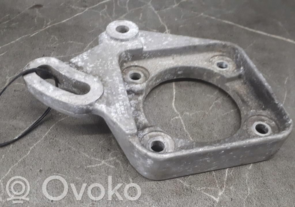 Fiat Tempra Supporto di montaggio della pompa del servosterzo 