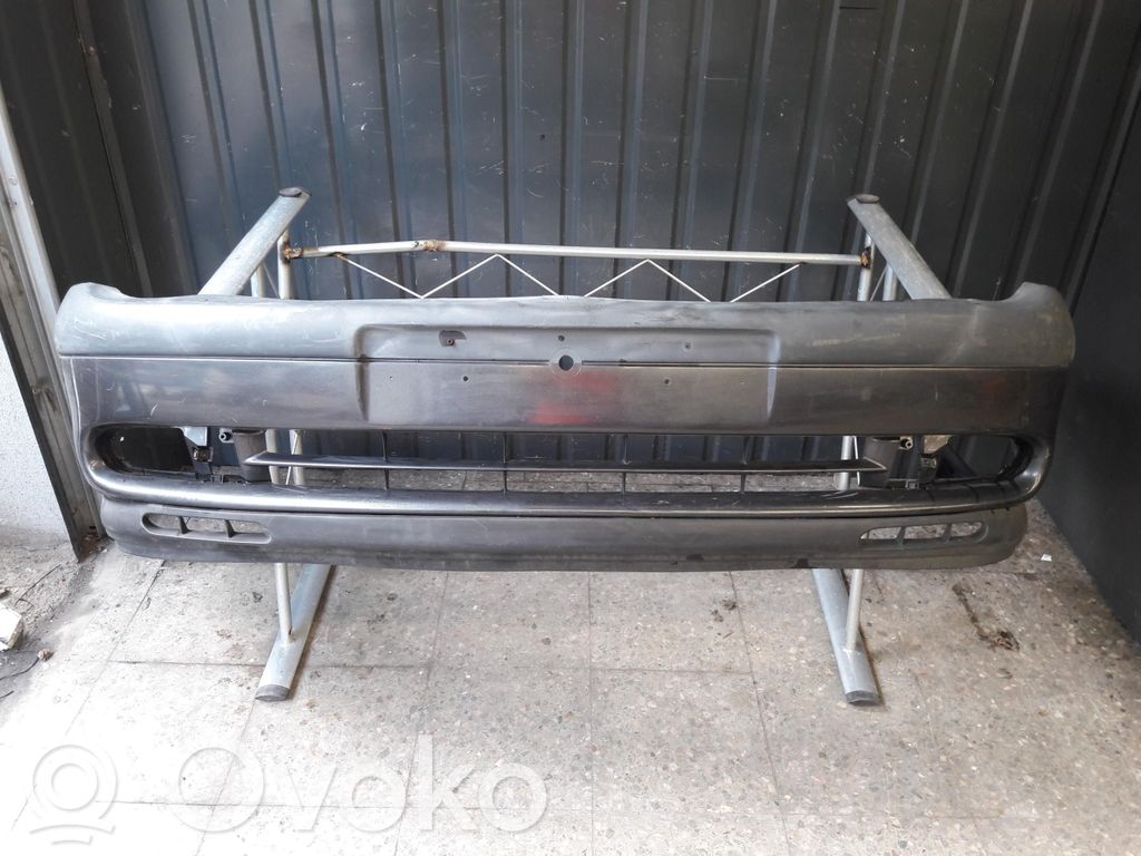 Parachoques delantero   6025300471