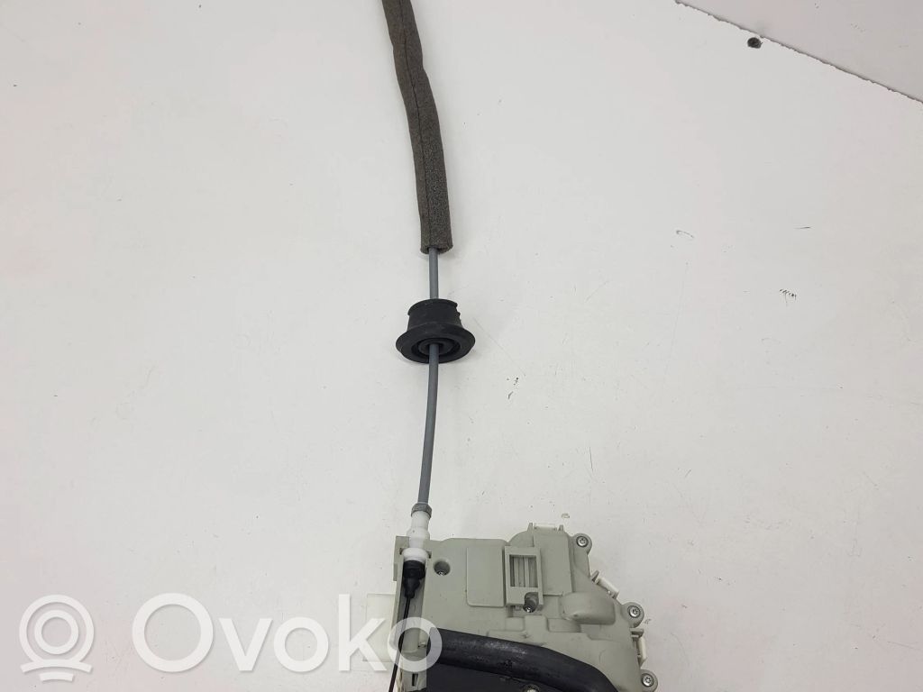 Audi A3 S3 8V Priekšpusē slēdzene 