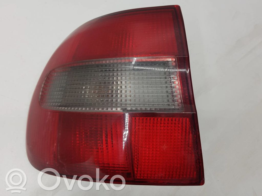 Volvo S40, V40 Lampă spate în caroserie 