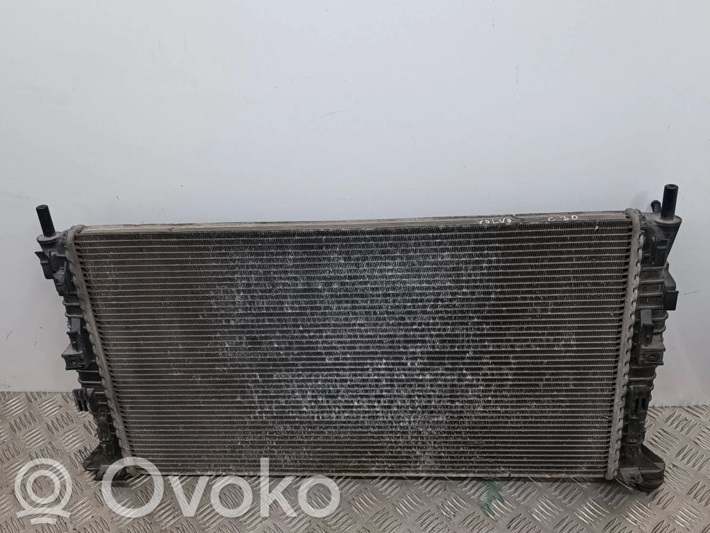 Volvo C30 Aušinimo skysčio radiatorius 