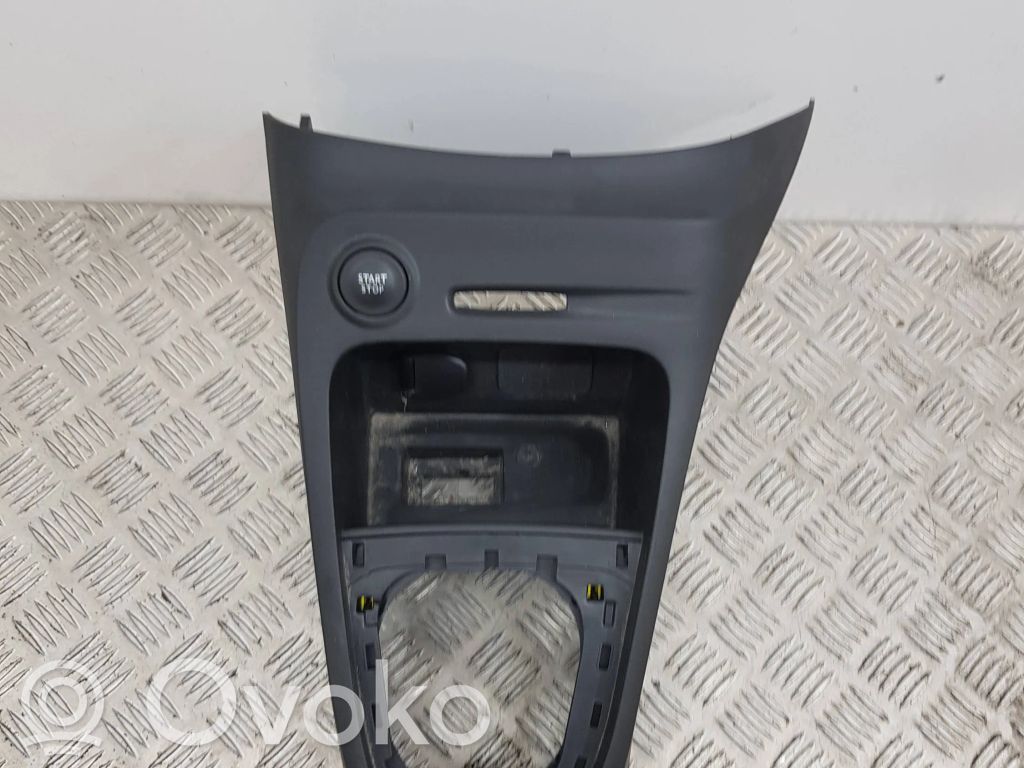 Renault Captur Otros elementos de la consola central (túnel) 