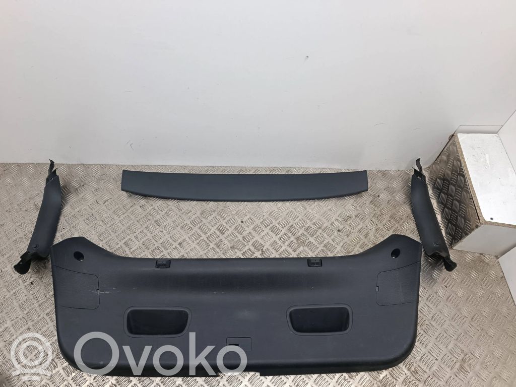 Garnitures hayon   81751A2000