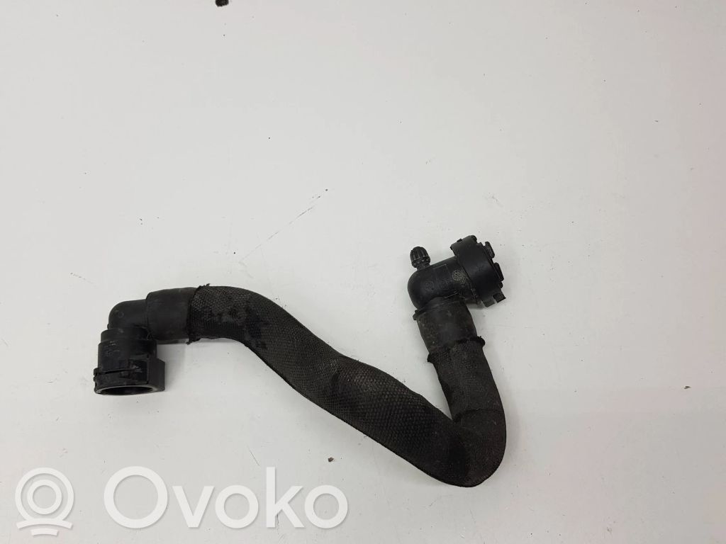 Peugeot 3008 II Engine coolant pipe/hose 