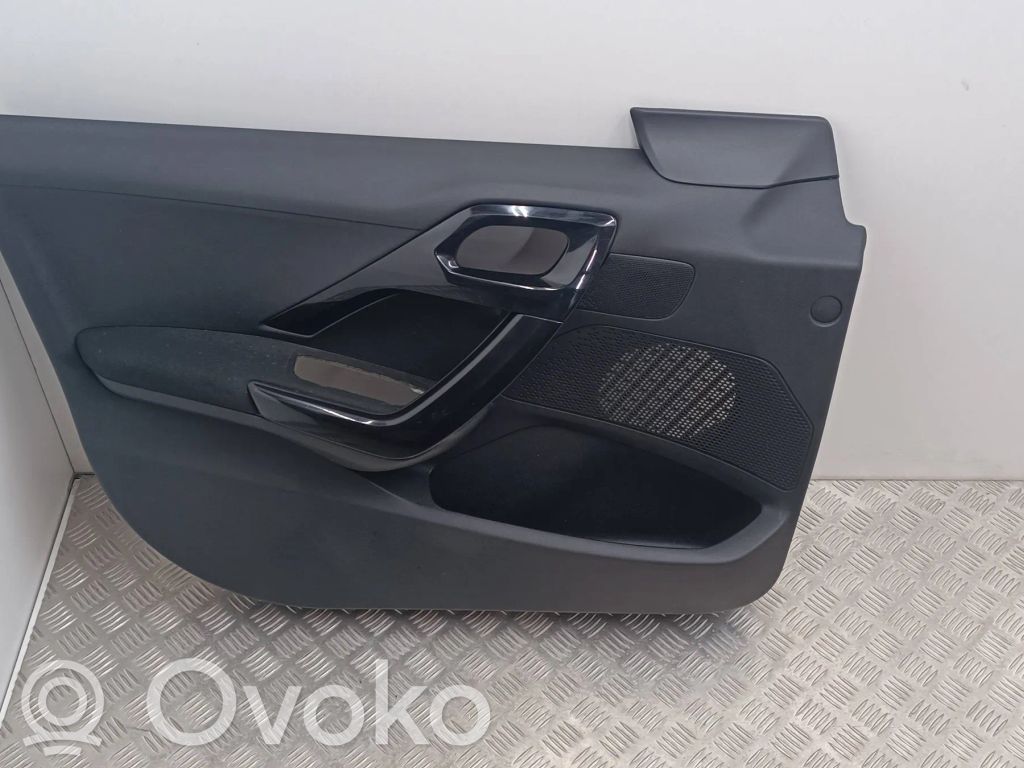 Peugeot 208 I Priekšējo durvju apdare 