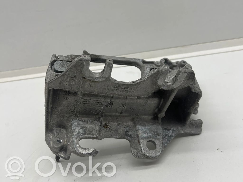Renault Zoe Engine mounting bracket 