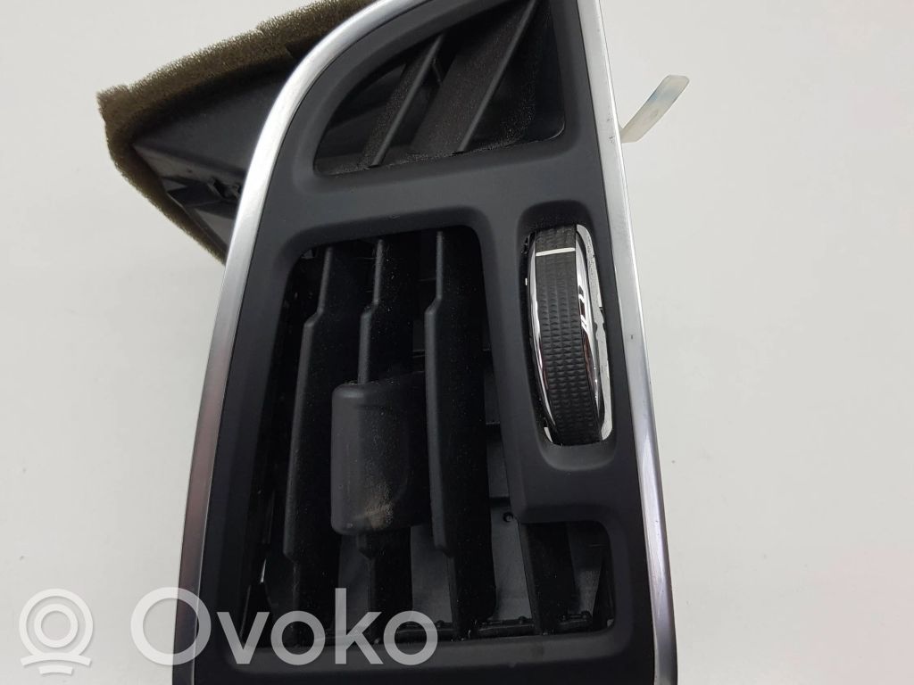 Ford Focus C-MAX Boczna kratka nawiewu deski rozdzielczej 