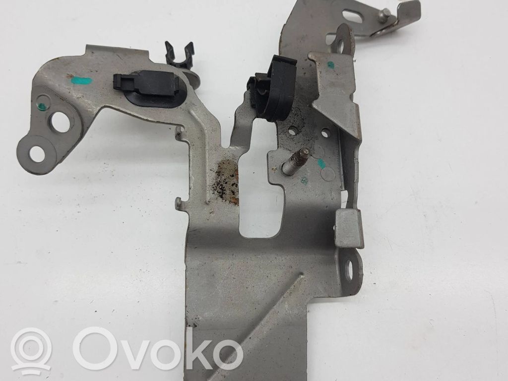 Renault Kangoo II Kita variklio skyriaus detalė 