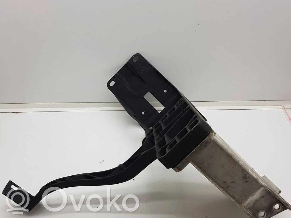 BMW M6 Odbój / Amortyzator zderzaka przedniego 