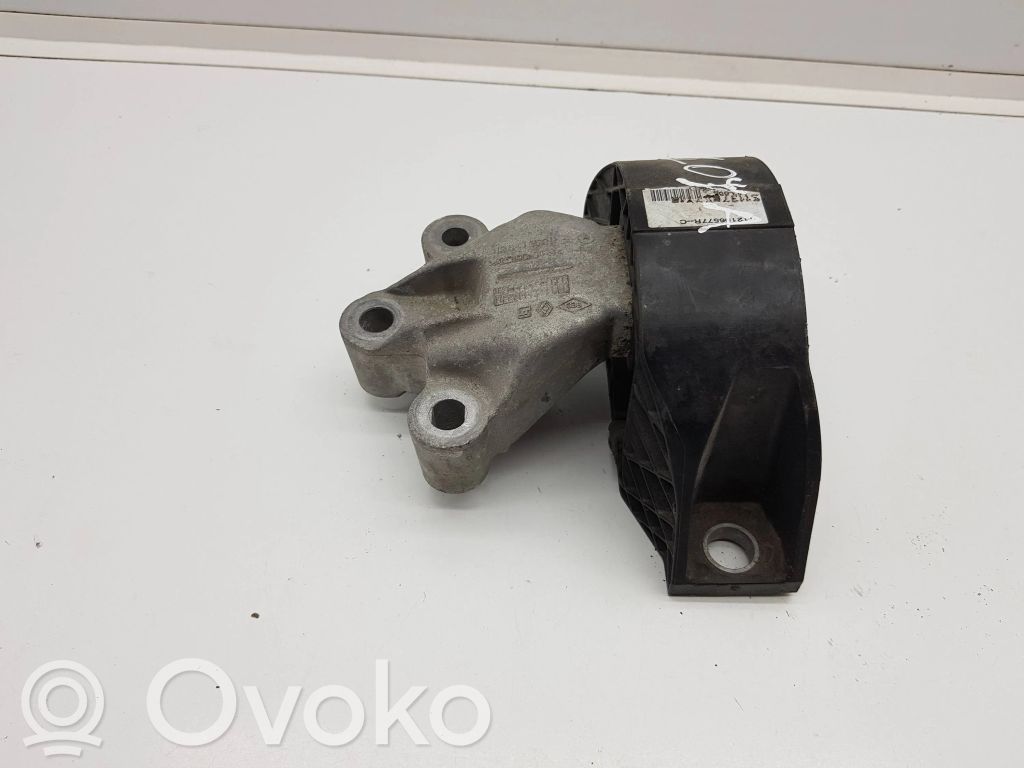 Renault Zoe Engine mount bracket 