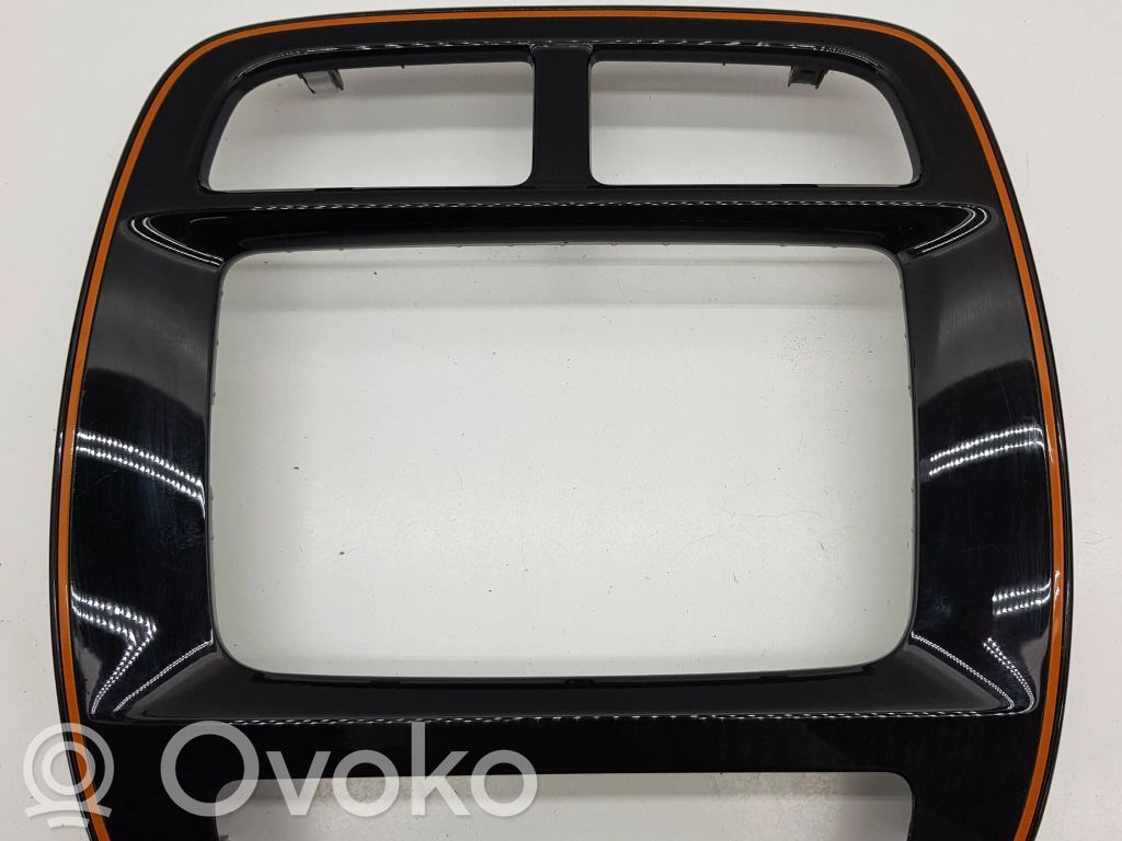 Dacia Spring Radio/GPS head unit trim 