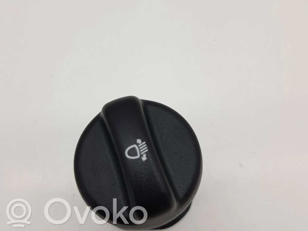 Dacia Spring Light switch 