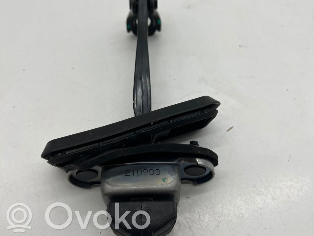 Etuoven pidätin   210903,808984645R