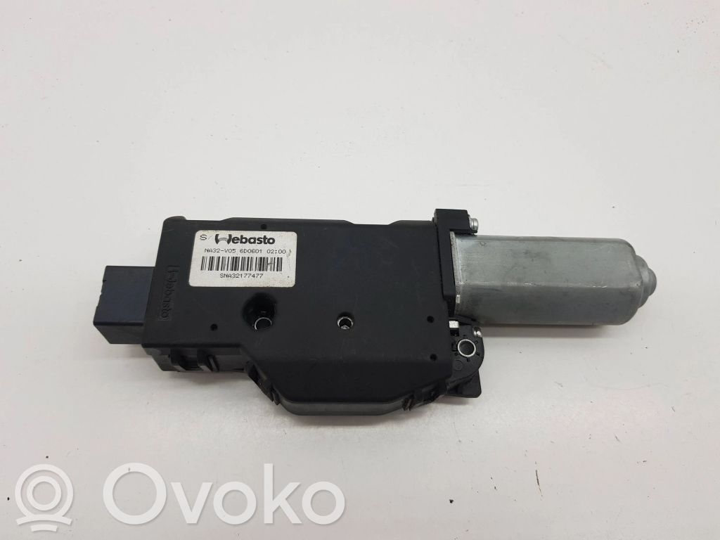 Nissan X-Trail T32 Motore/attuatore 