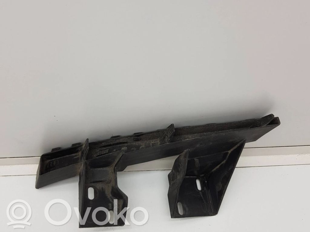 Audi Q7 4L Front bumper mounting bracket 