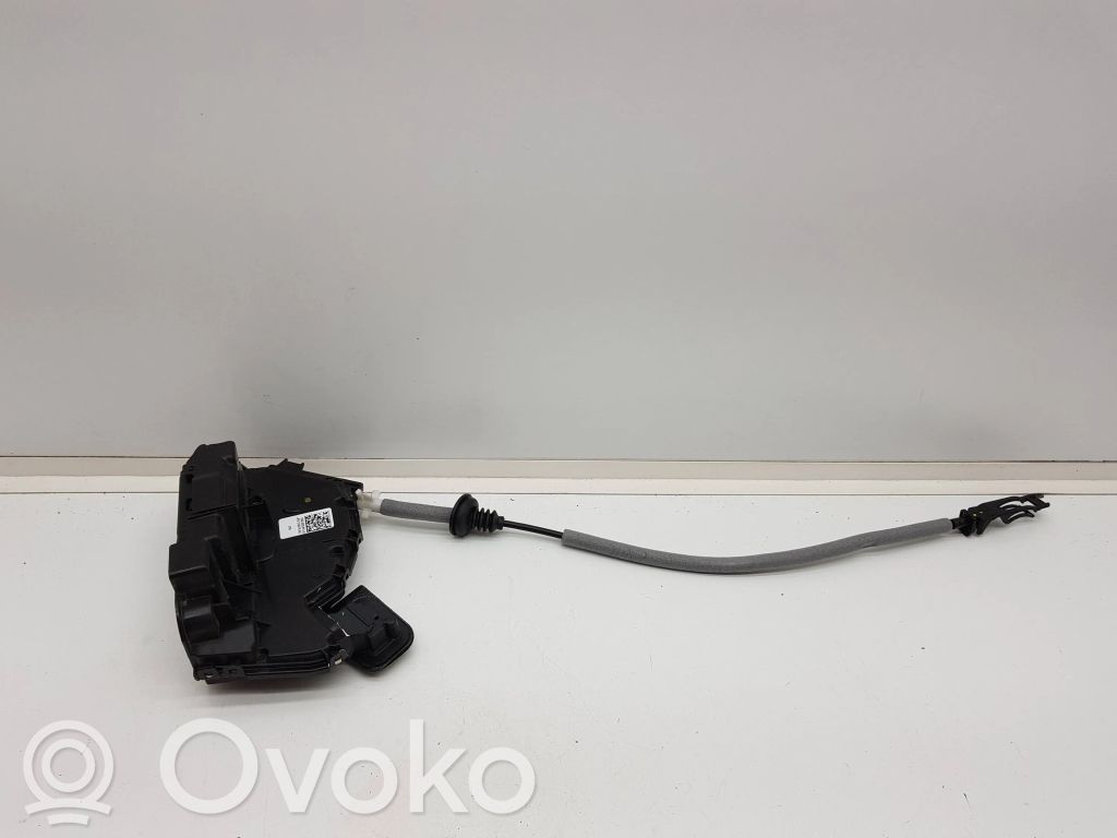 Volkswagen Tiguan Zamek drzwi tylnych 