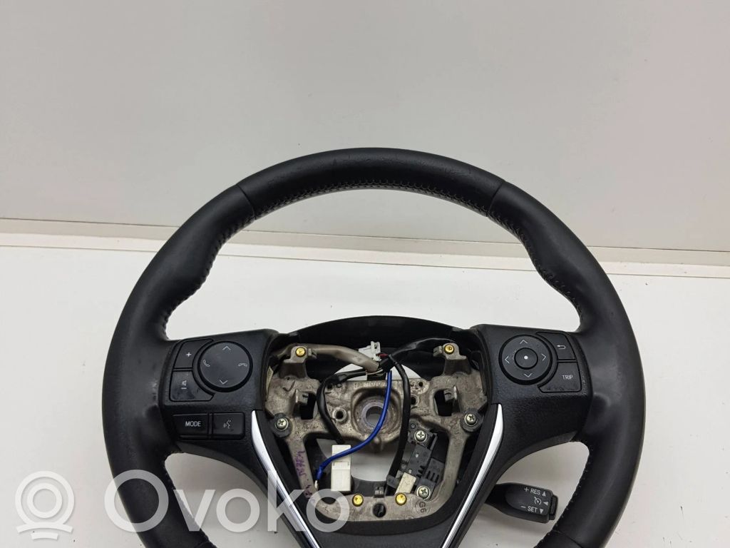Toyota Auris E180 Stūre 
