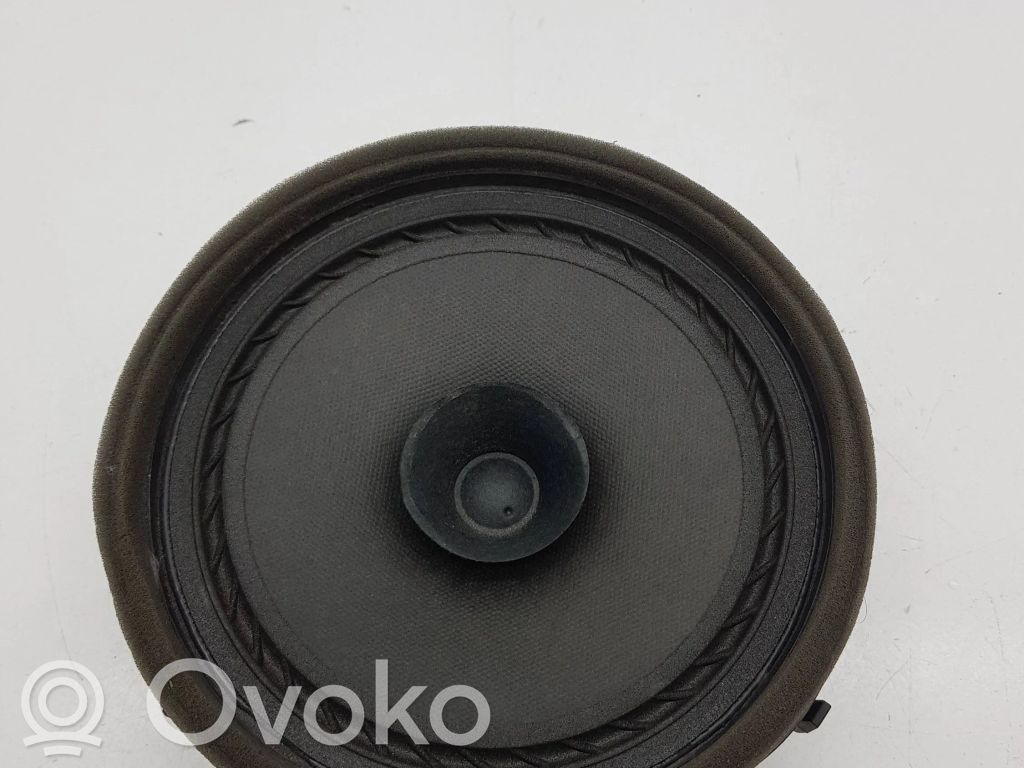 Mitsubishi L200 Altavoz de alta frecuencia para las puertas traseras 