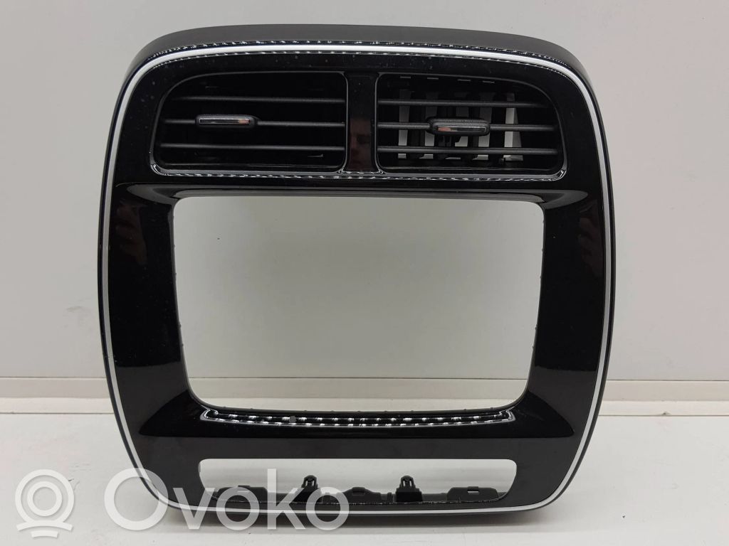 Dacia Spring Radio/GPS head unit trim 