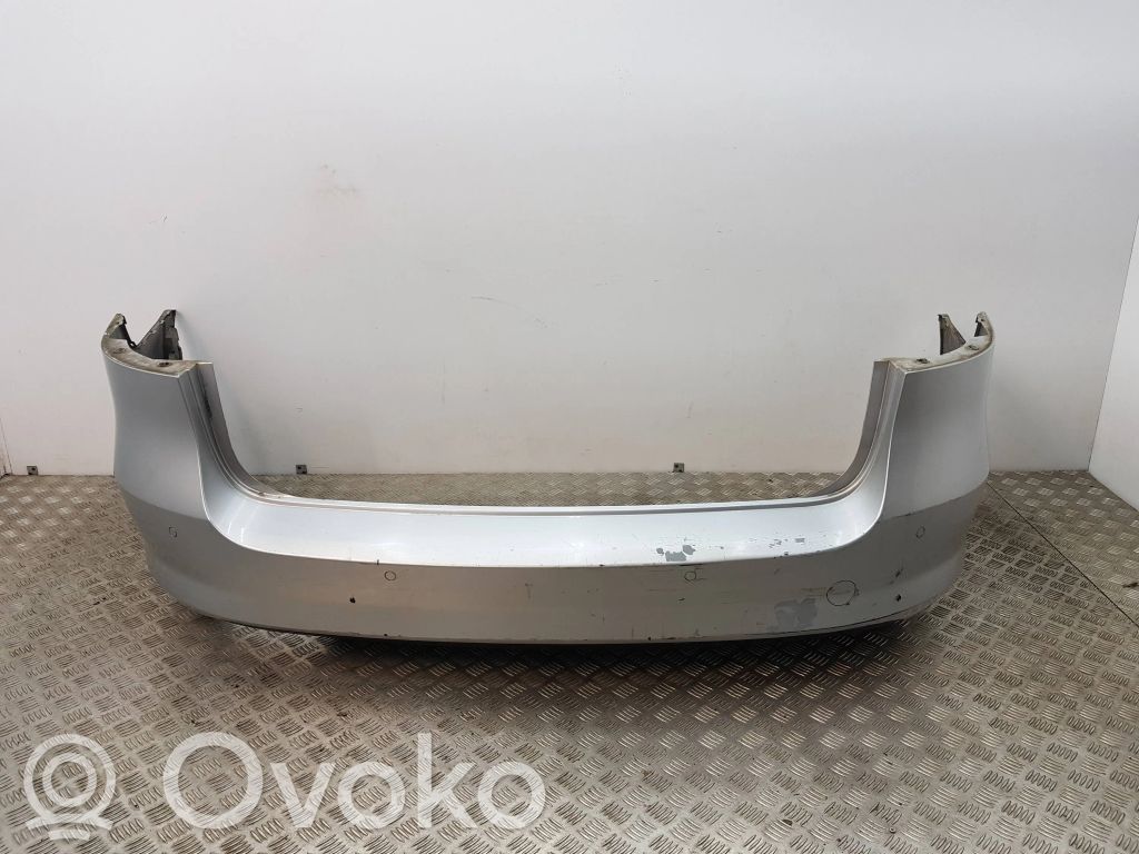 Volkswagen PASSAT B7 Parachoques 