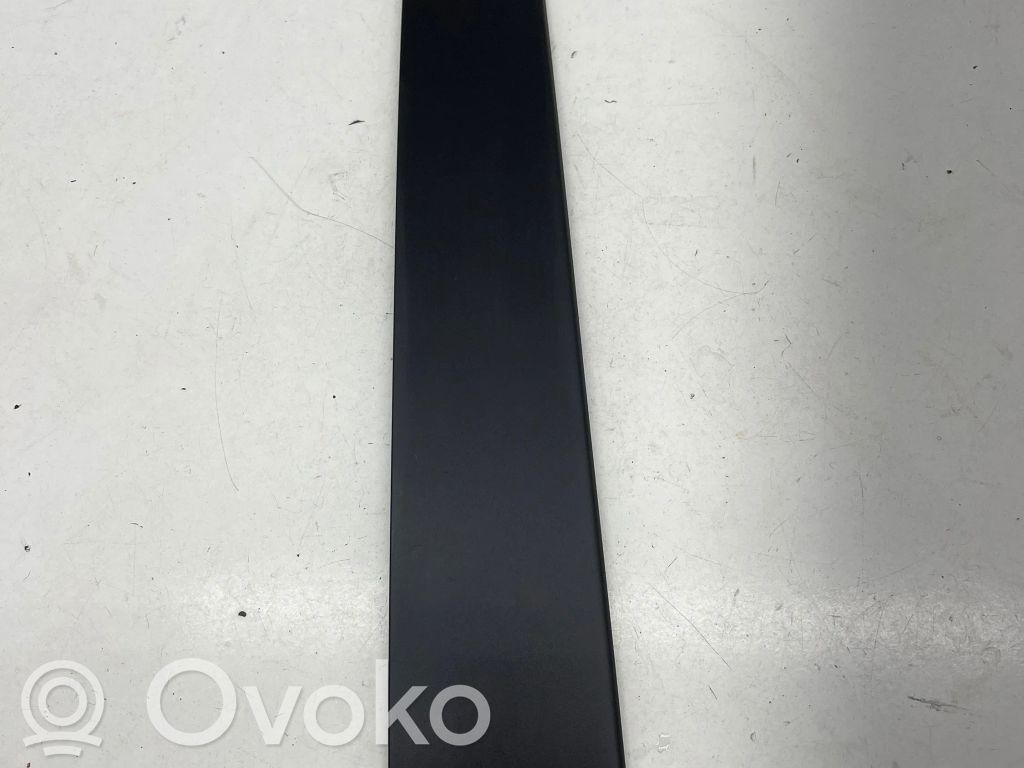 Toyota RAV 4 (XA50) Priekinių durų stiklo apdaila 