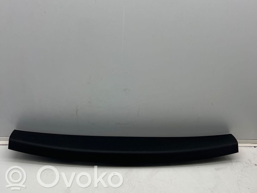 BMW X1 F48 F49 Tapicerka klapy tylnej / bagażnika 