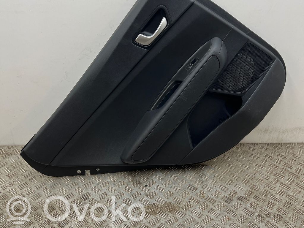 KIA Optima Apšuvums aizmugurējām durvīm 