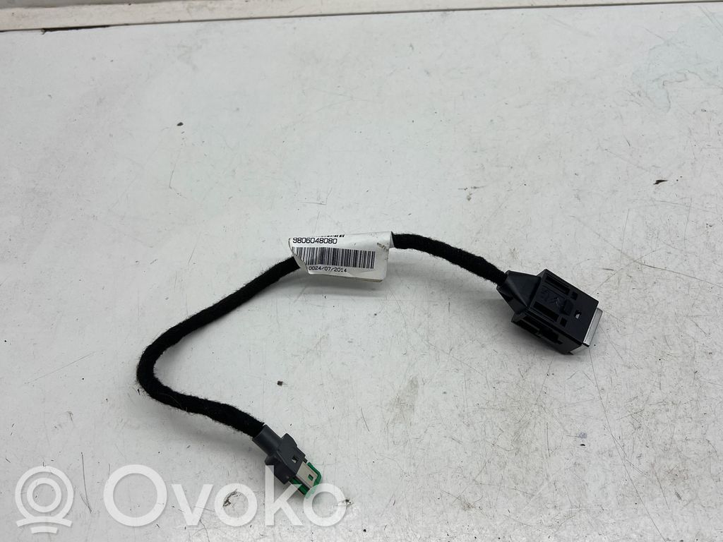 Enchufe conector USB   98060480