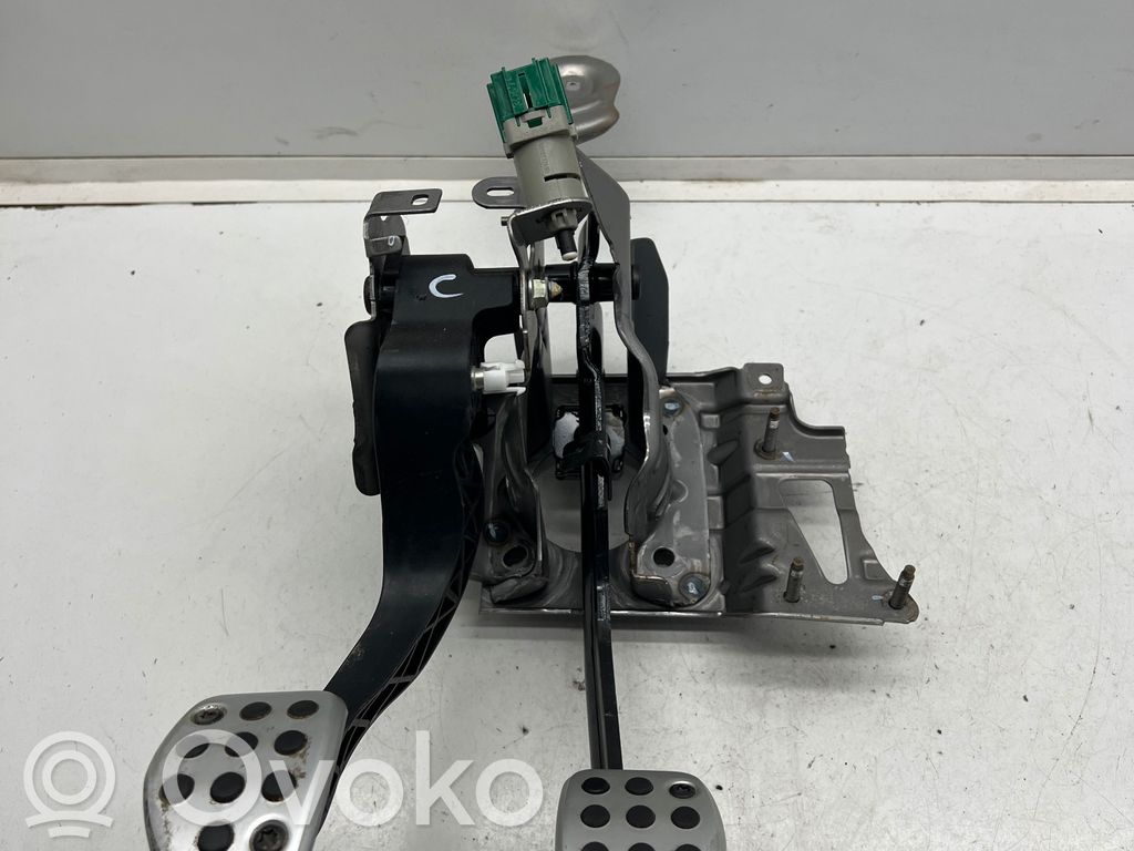 Pedal de embrague   0831630,84PKTE,9818232480