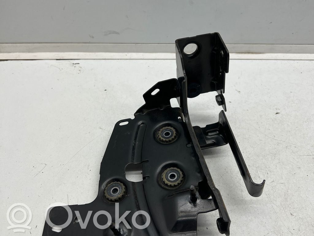 Citroen DS4 ABS pump bracket 