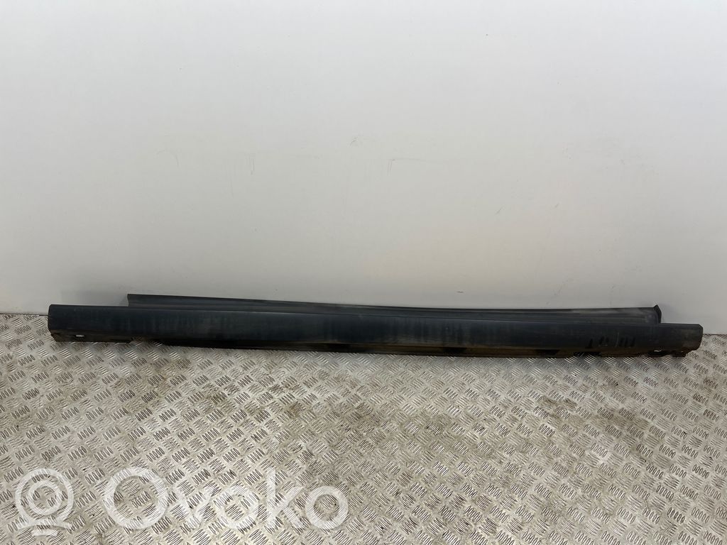 Ford Focus Sill 