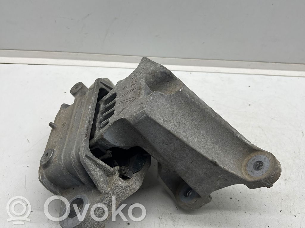 Ford Focus Подушка коробки передач 