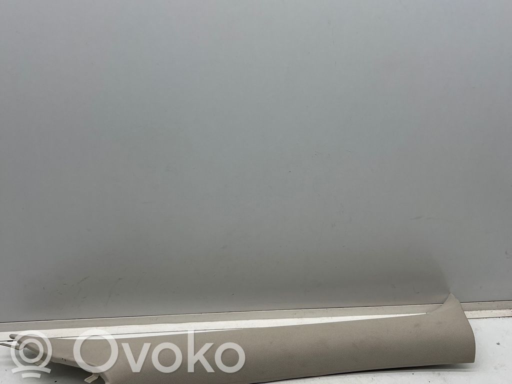 Mitsubishi Outlander Pilar (A) 