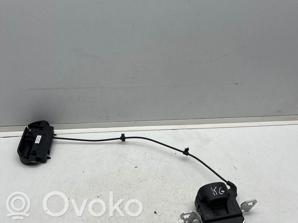 Mercedes-Benz C W205 Zatrzask blokady oparcia fotela 