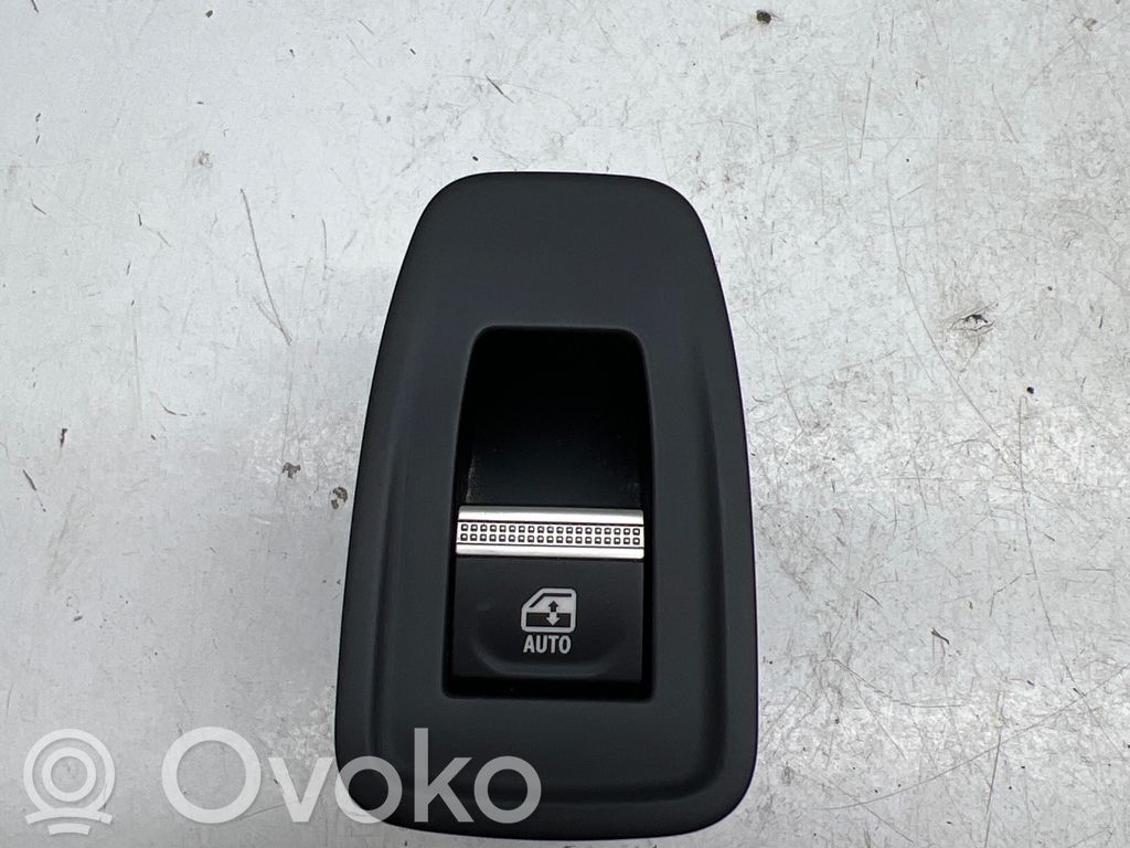 Renault Megane E-Tech Electric window control switch 