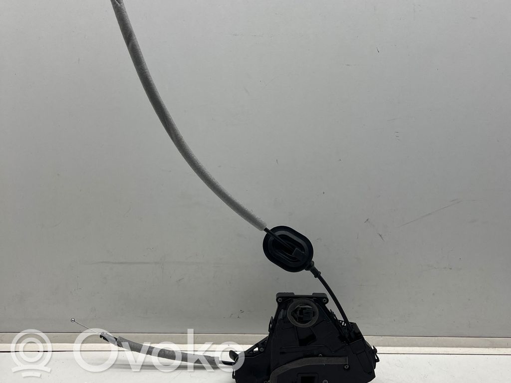 Renault Captur II Priekinė durų spyna 