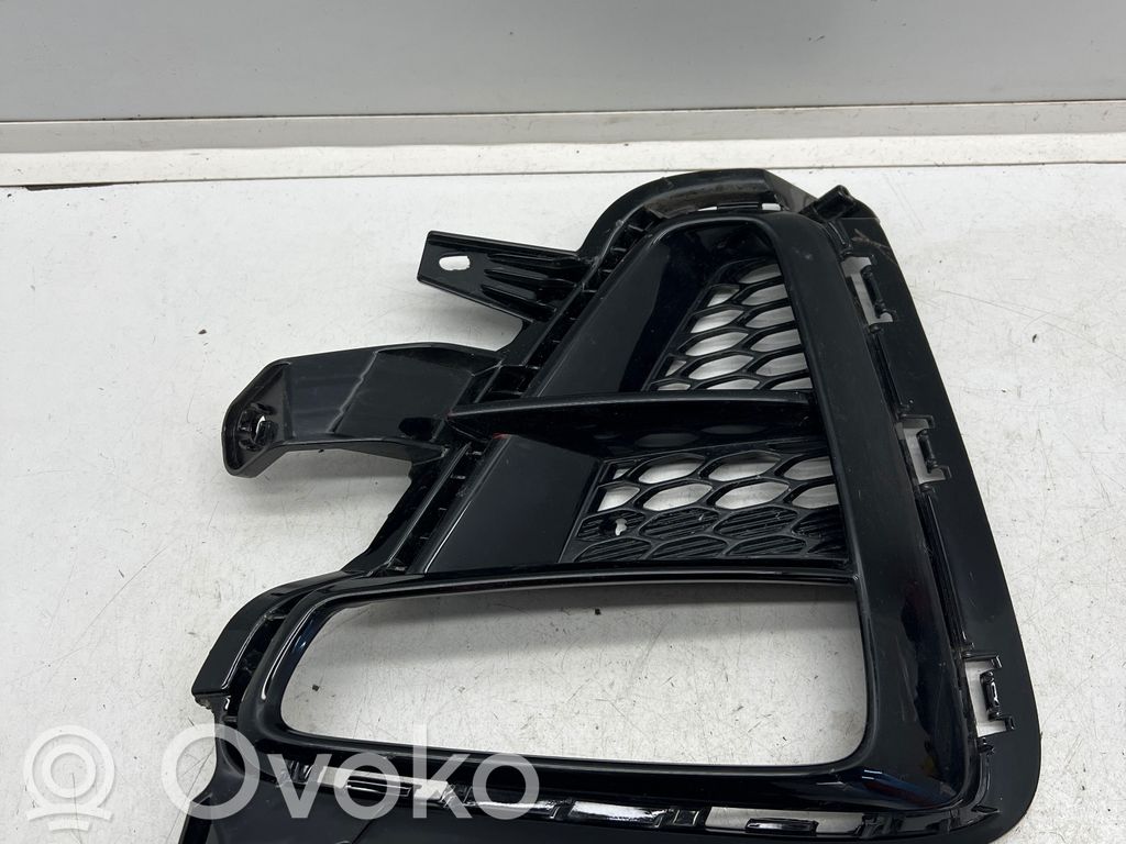 KIA Ceed Front fog light trim/grill 