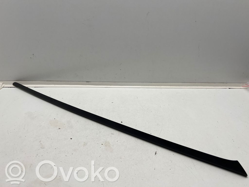 Audi Q4 Sportback e-tron Windshield trim 