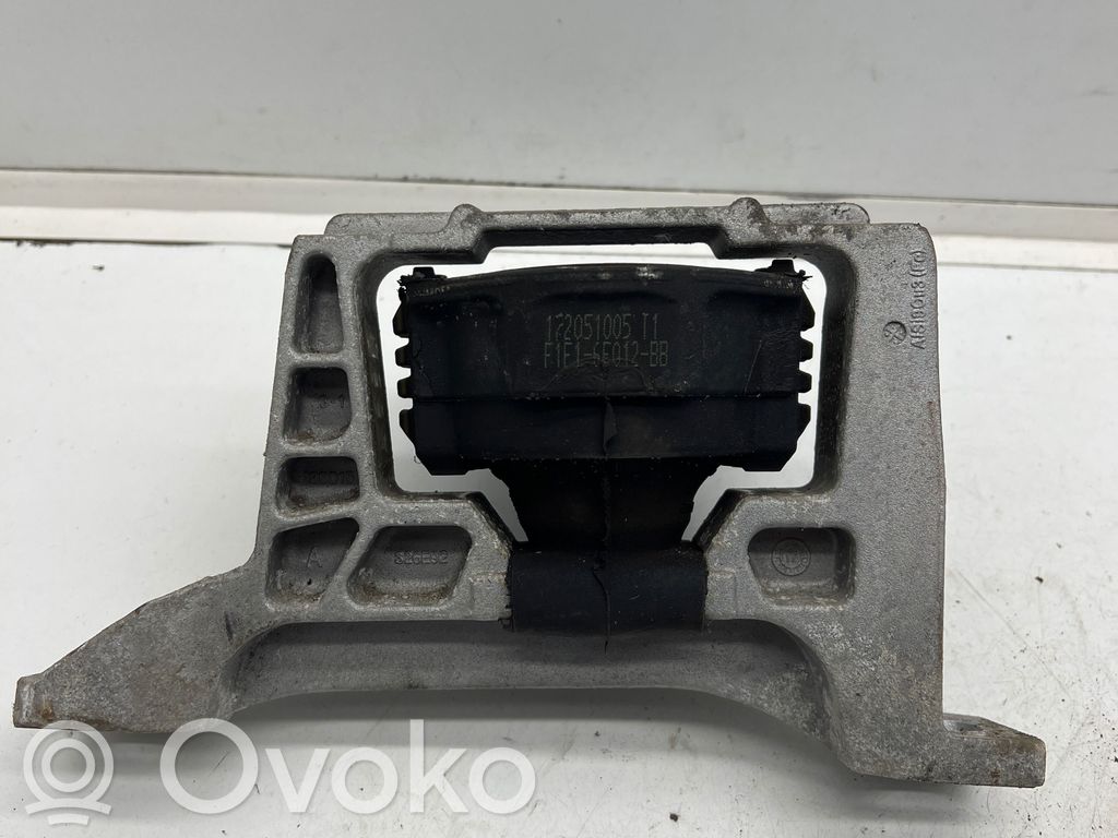 Ford Focus Engine mount bracket 